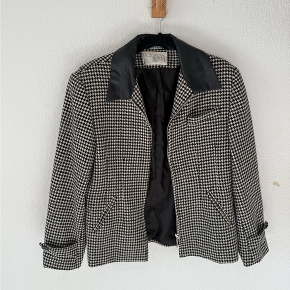 International Scene Jackets & Blazers - Vintage International Scene Houndstooth Jacket